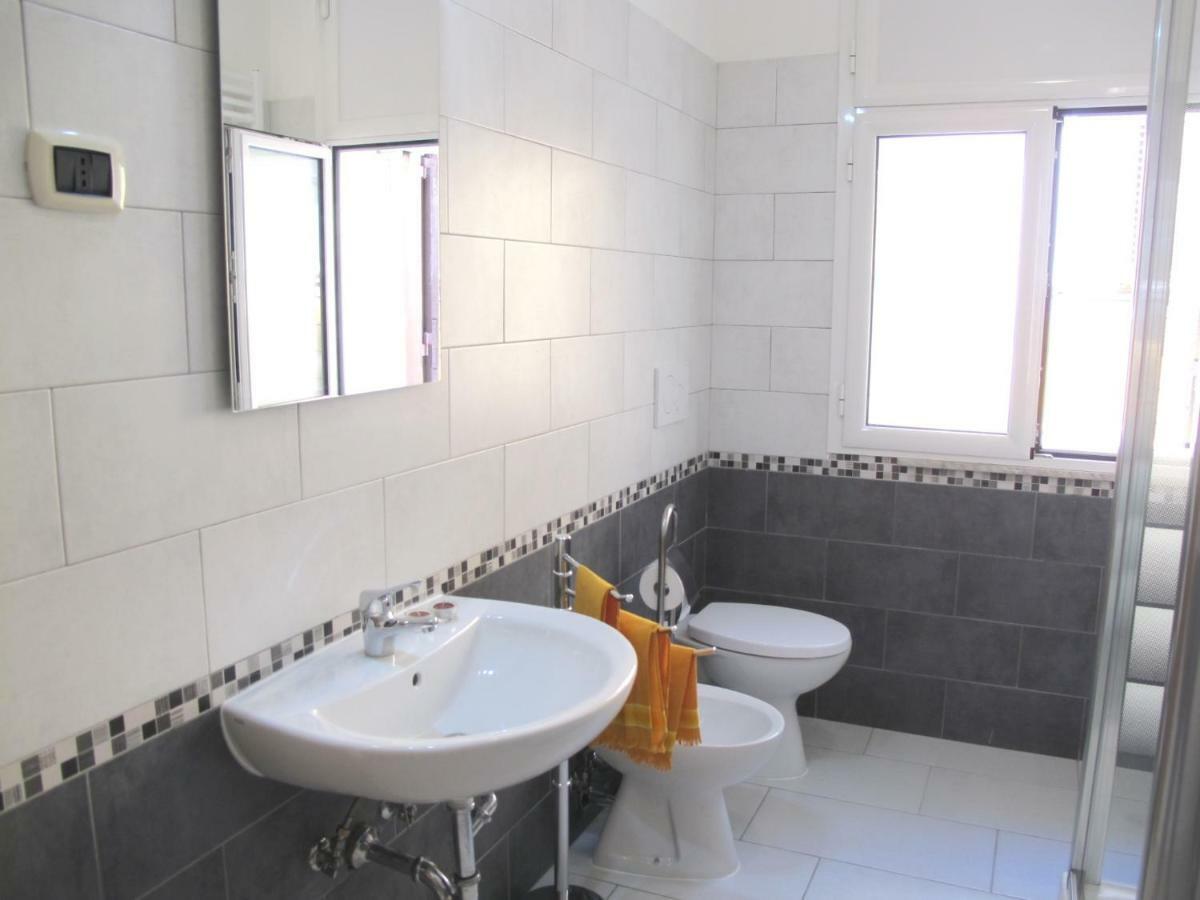 Falco Holiday House Рим Екстериор снимка