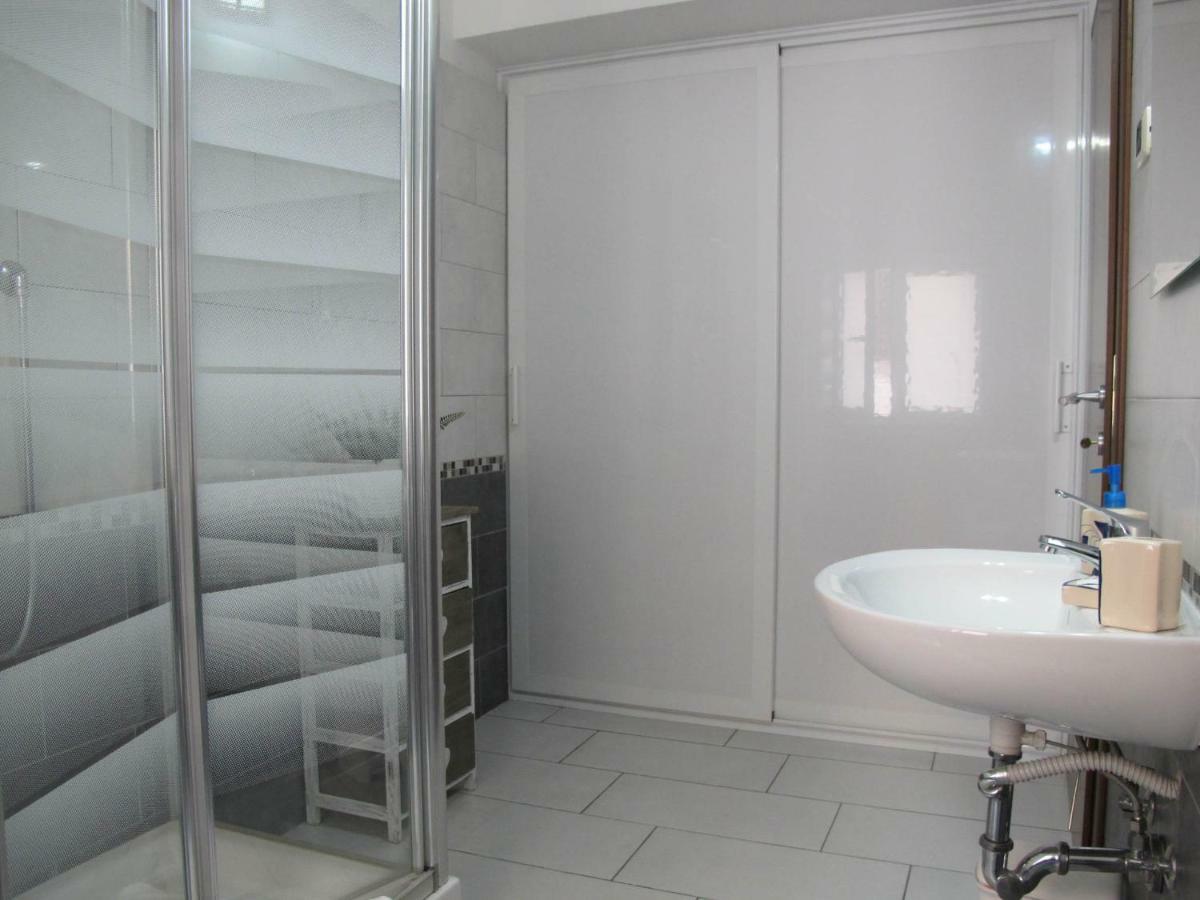 Falco Holiday House Рим Екстериор снимка